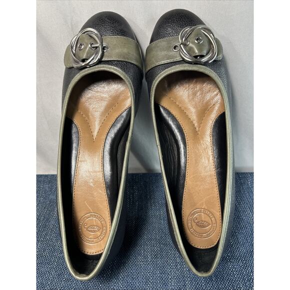 Nurture Canary Size 7.5 Leather black and gray wedges with silver buckles - Picture 9 of 14